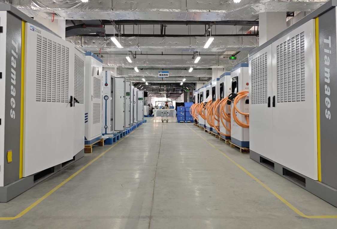 从充到管，由建到赢！——88彩票科技领航充电站一站式服务新生态！